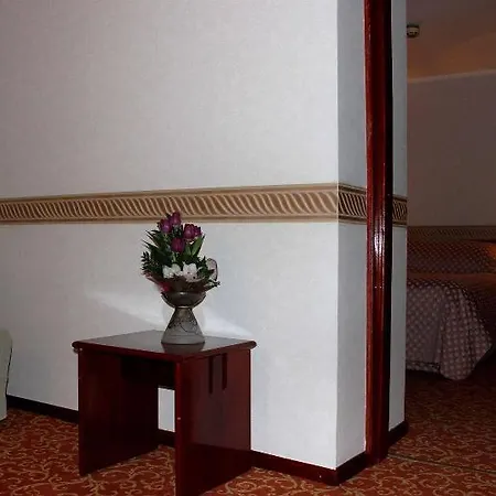 Ramada By Wyndham Majestic 4*